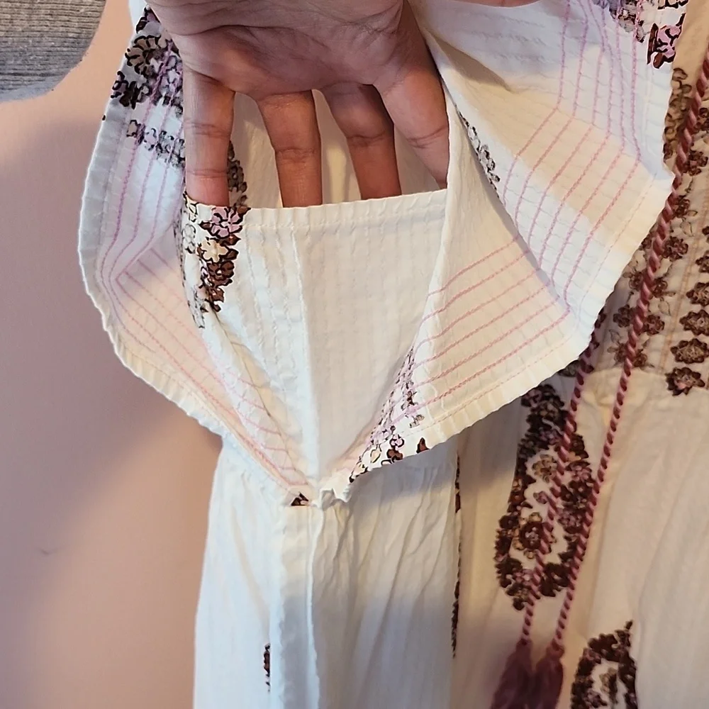 Knox Rose Printed Floral Blouse - Picture 4 of 6